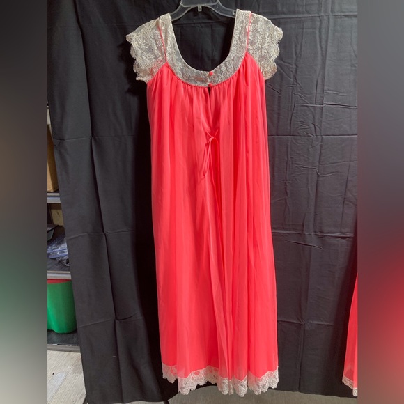 Vintage Nightgown and Robe Set by Claire Sandra by Lucie Ann of Beverly Hills - Picture 6 of 16